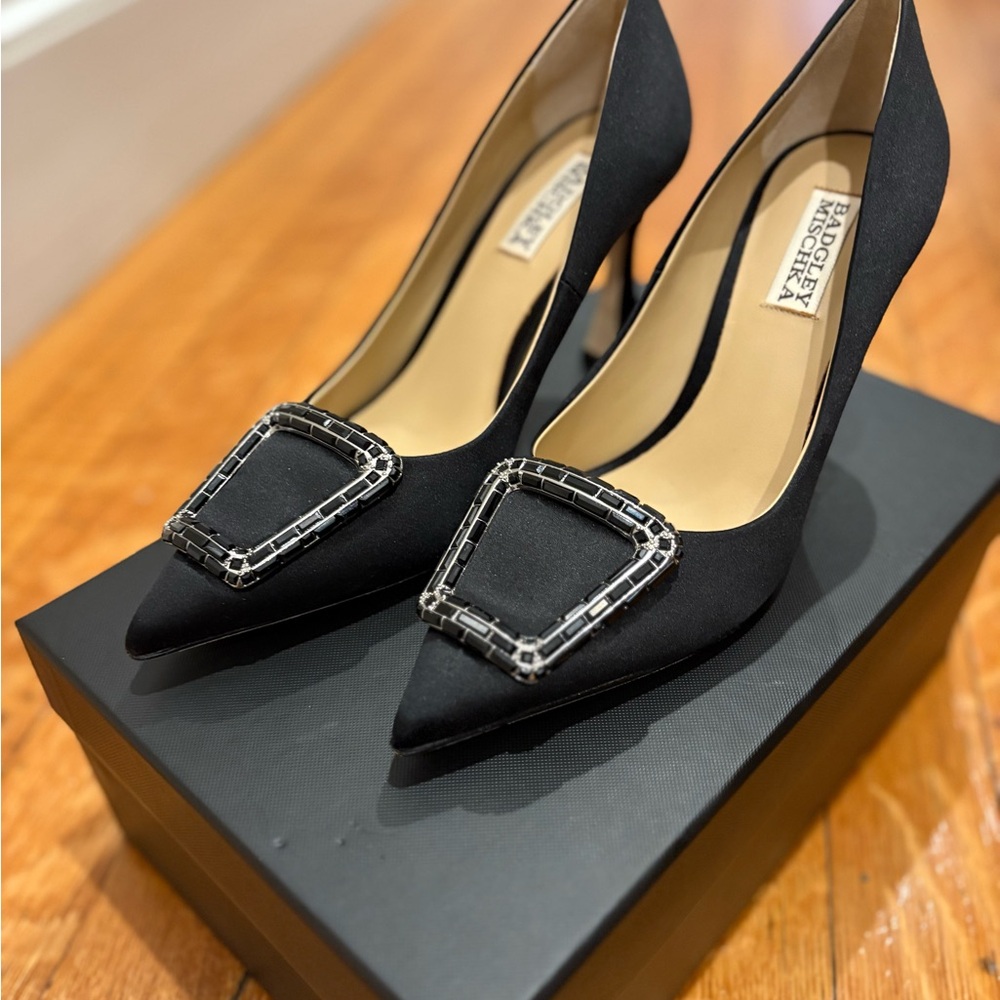 NWT Badgley Mischka Heels